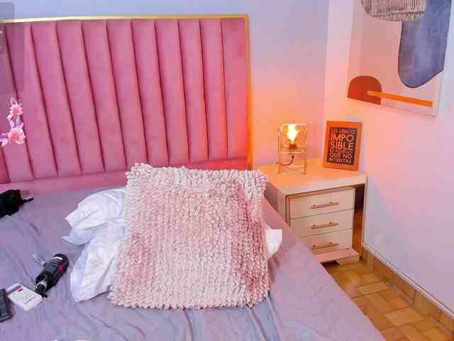 SophieBuitrago webcam
