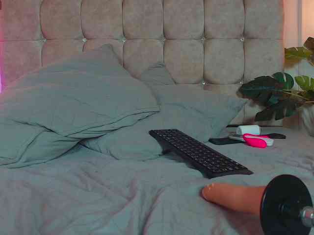 SophieBuitrago webcam