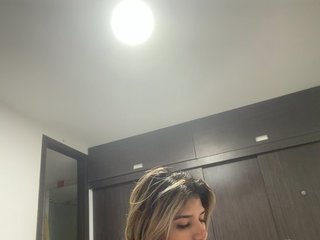 MiaKelsey Porn Show