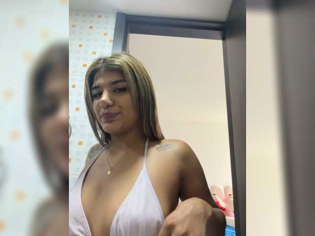 MiaKelsey live cam on BongaCams