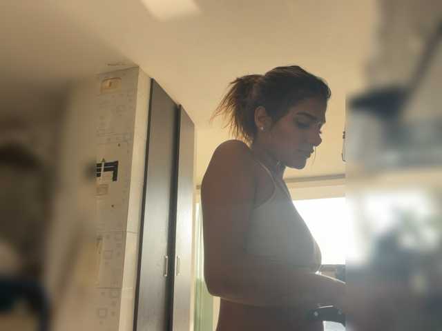 MiaKelsey live cam on BongaCams