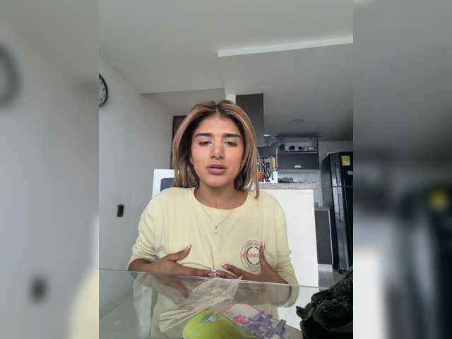 MiaKelsey live cam on BongaCams