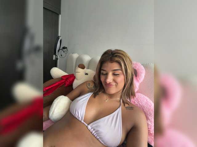 MiaKelsey live cam on BongaCams