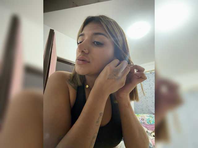 MiaKelsey live cam on BongaCams