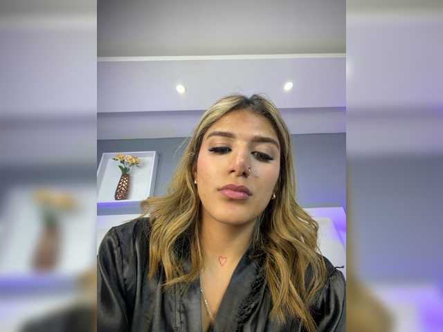 MiaKelsey live cam on BongaCams