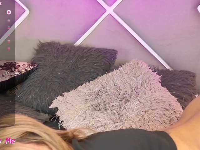 MiaKelsey live cam on BongaCams