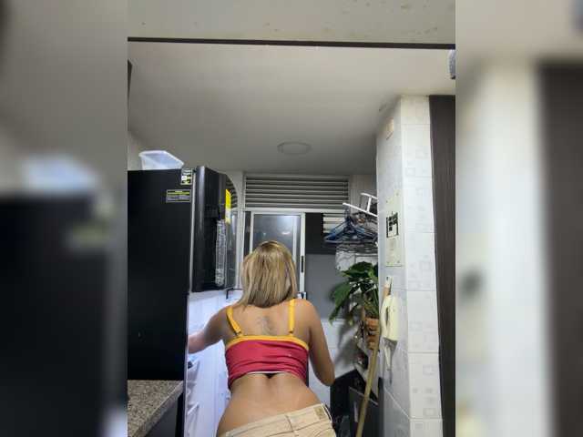 MiaKelsey live cam on BongaCams