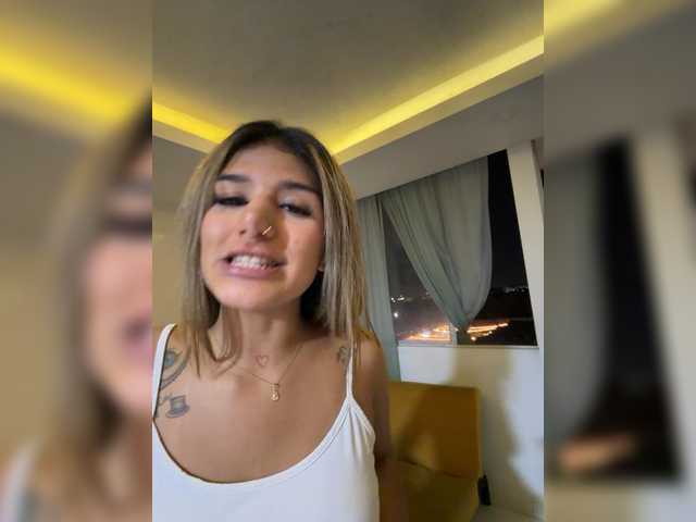 MiaKelsey live cam on BongaCams