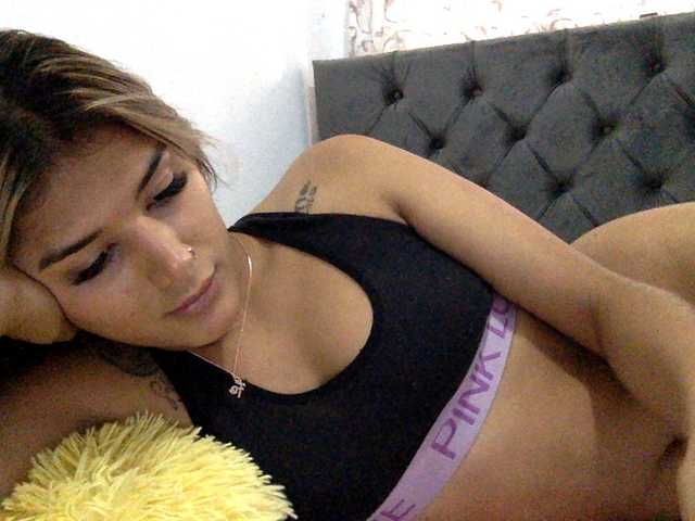 MiaKelsey live cam on BongaCams