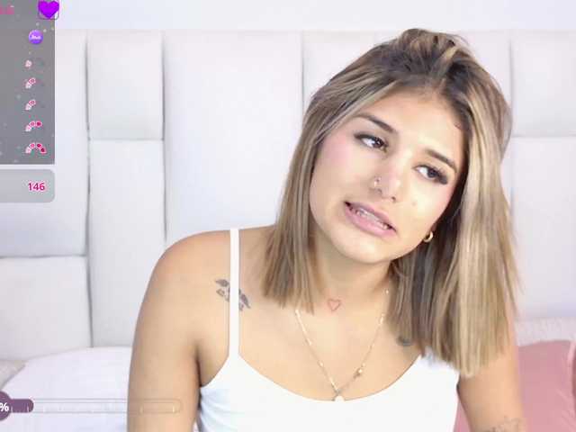 MiaKelsey live cam on BongaCams