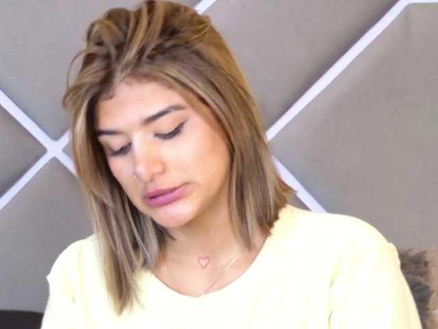 MiaKelsey live cam on BongaCams