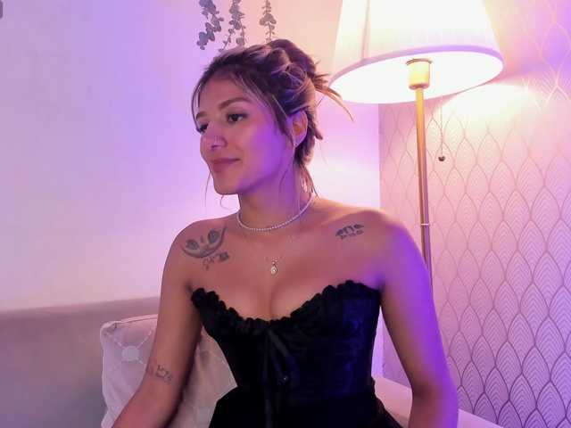 MiaKelsey live cam on BongaCams