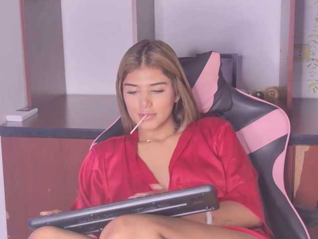 MiaKelsey live cam on BongaCams