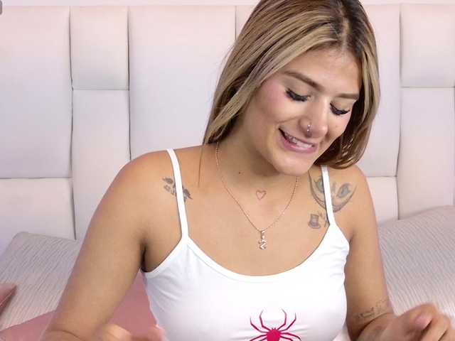MiaKelsey live cam on BongaCams