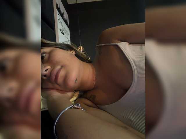 MiaKelsey live cam on BongaCams