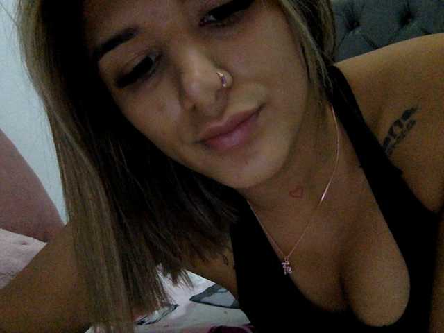 MiaKelsey live cam on BongaCams