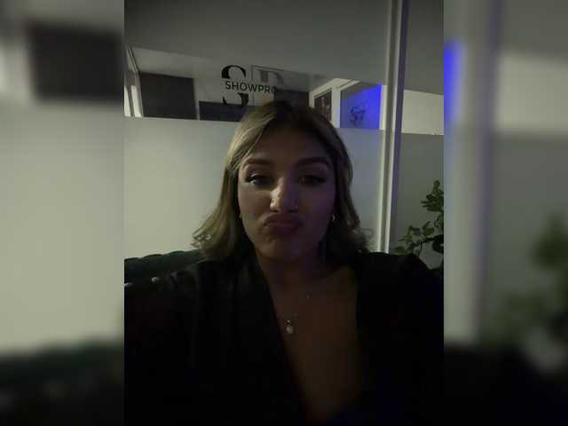 MiaKelsey live cam on BongaCams