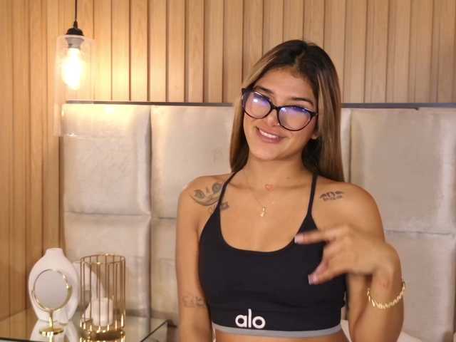 MiaKelsey live cam on BongaCams