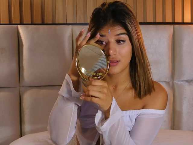 MiaKelsey live cam preview