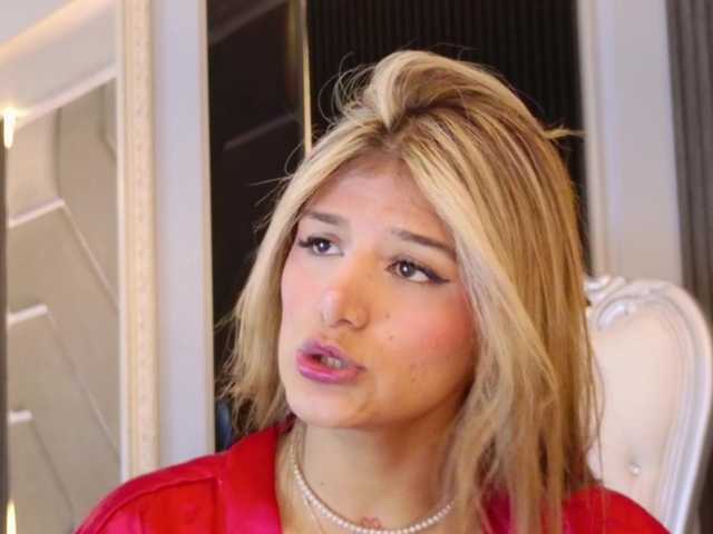 MiaKelsey live cam on BongaCams