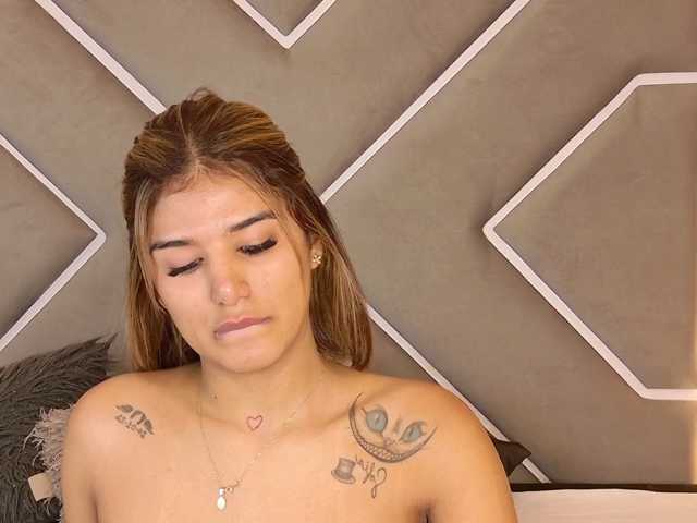 MiaKelsey live cam on BongaCams