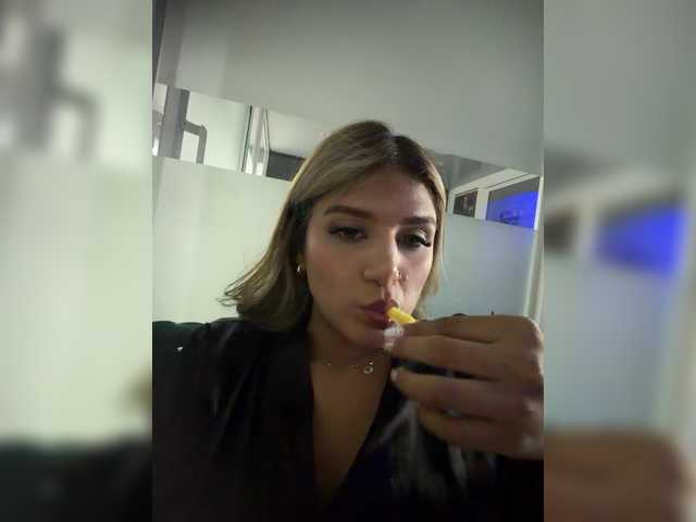 MiaKelsey live cam on BongaCams
