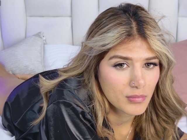 MiaKelsey live cam on BongaCams