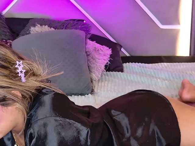 MiaKelsey live cam on BongaCams
