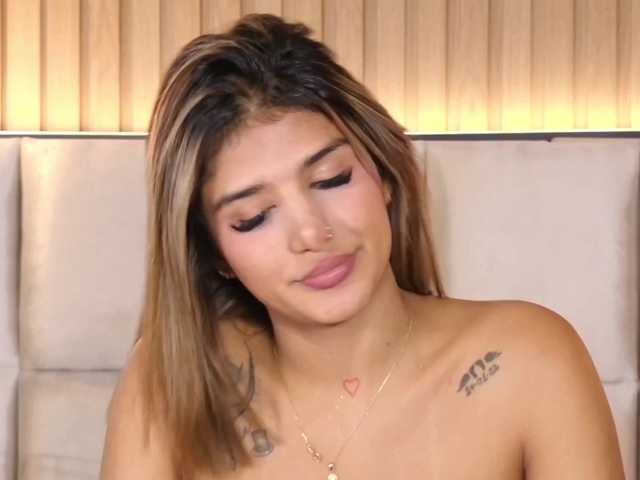 MiaKelsey live cam on BongaCams