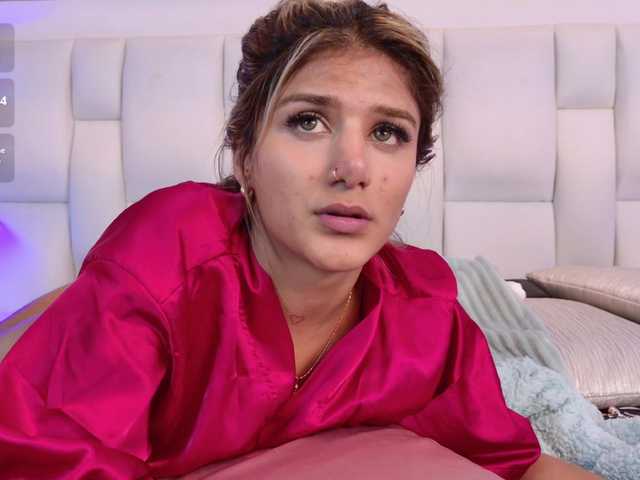 MiaKelsey live cam on BongaCams