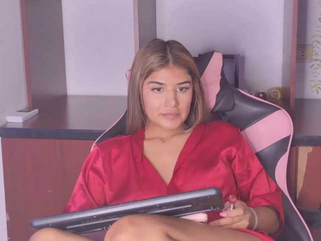 MiaKelsey live cam on BongaCams