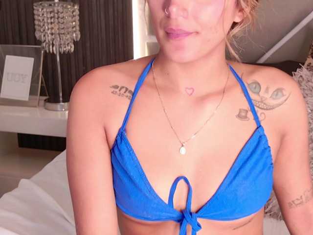 MiaKelsey live cam on BongaCams