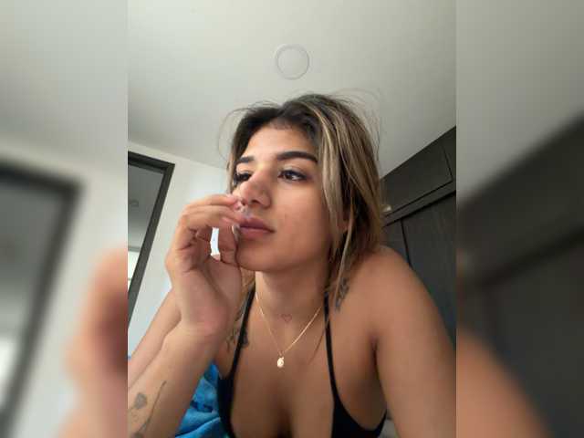 MiaKelsey live cam on BongaCams