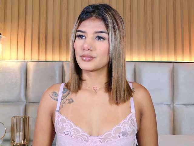 MiaKelsey live cam on BongaCams