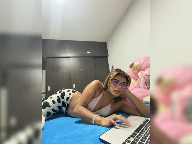 MiaKelsey live cam on BongaCams