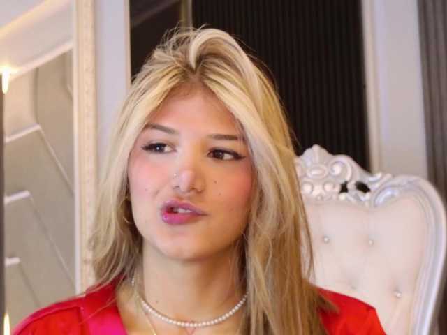 MiaKelsey live cam on BongaCams