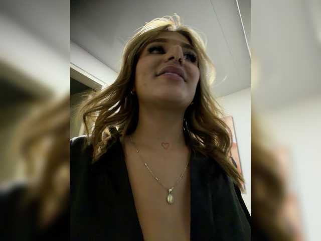 miakelsey cam belle