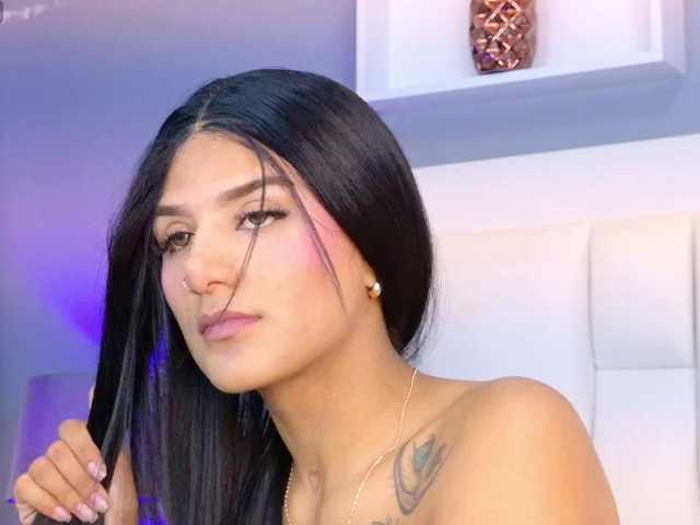 MiaKelsey live cam on BongaCams