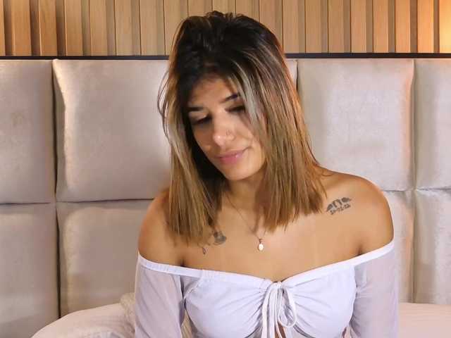 MiaKelsey live cam on BongaCams