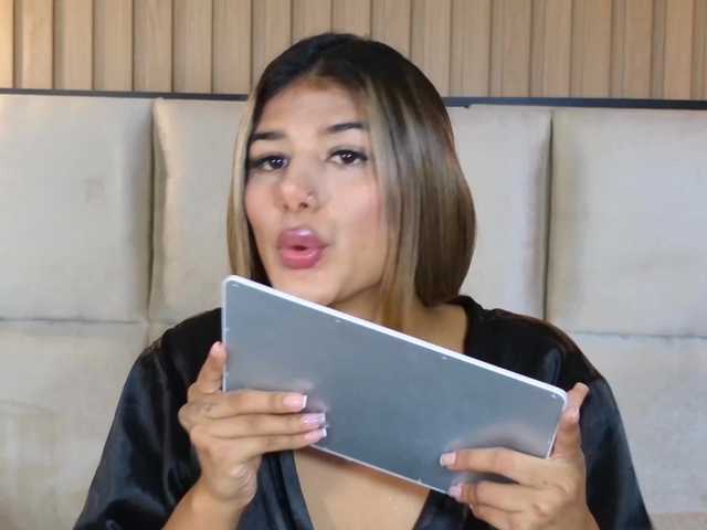 MiaKelsey live cam on BongaCams