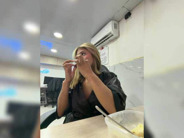 MiaKelsey live cam on BongaCams