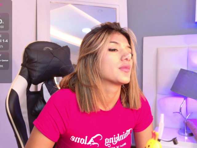 MiaKelsey live cam on BongaCams