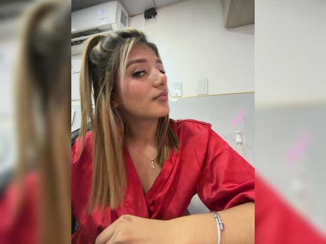 miakelsey cam belle
