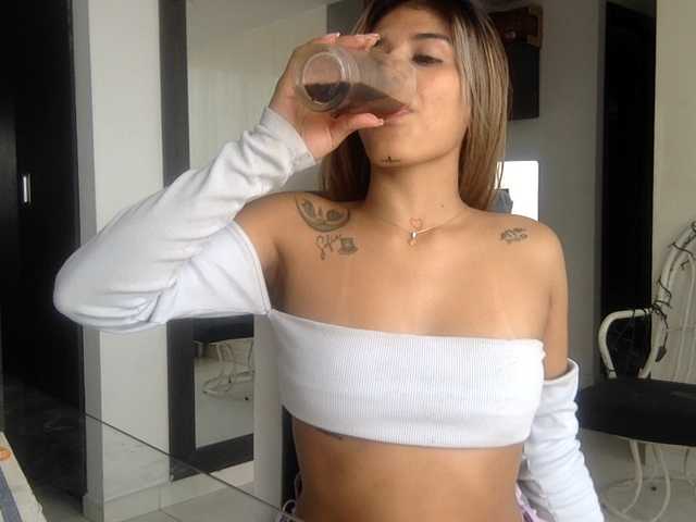 MiaKelsey live cam on BongaCams