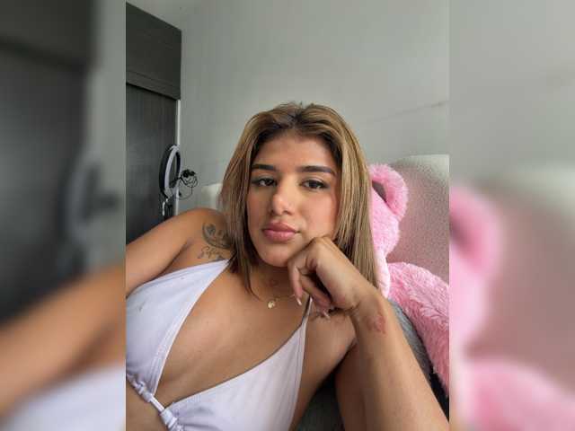 MiaKelsey live cam on BongaCams