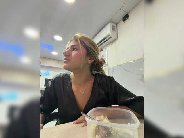 MiaKelsey live cam on BongaCams