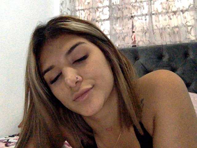 MiaKelsey live cam on BongaCams