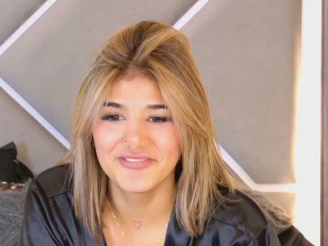 MiaKelsey live cam on BongaCams