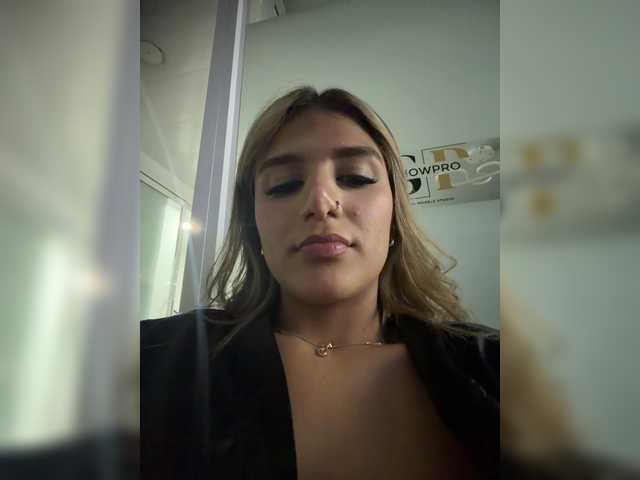 MiaKelsey live cam on BongaCams