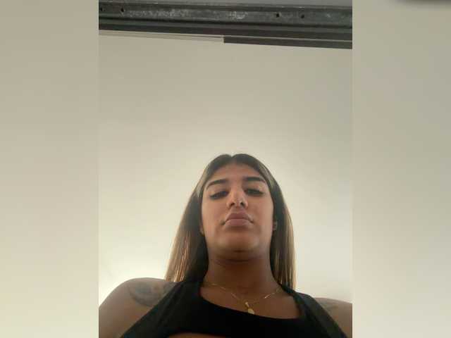 MiaKelsey — live female cam